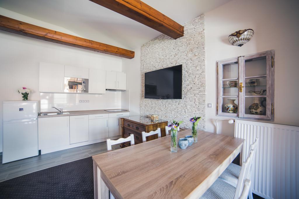 Apartmany U Papousku Jindrichuv Hradec Exterior photo