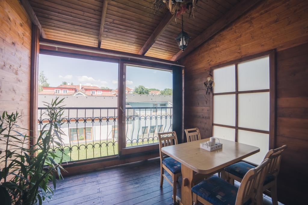 Apartmany U Papousku Jindrichuv Hradec Exterior photo